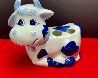 DELFT OF HOLLAND BLUE AND WHITE HANDPAINTED COW TOOTHBRUSH HOLDER
