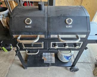 Grill with Propane tank (Combo Grill)