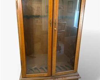 Vintage Wooden 10Gun Display Cabinet with Integrated Lighting