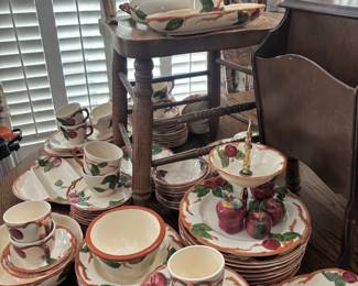 Franciscan "Apple" Dinnerware Set