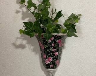 Black & Rose Design Ceramic Wall Pocket/Vase