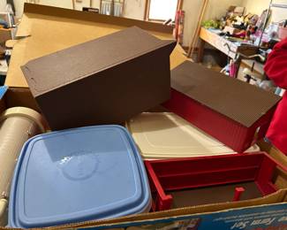 #123	Ertl Farm Country Deluxe Farm Set (as is don't know if complete)	 $50.00 