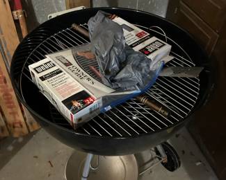 #129	Weber Charcoal Grill w/some accessories	 $75.00 