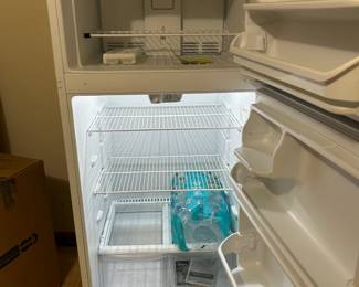 #157	Frigidaire Refrigerator Freezer 66x29x29 18ft3	 $125.00 