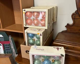 #64	Set of 10 Boxes of Designed glass w/crowns Balls - Coral and powder blue and Green	 $30.00 