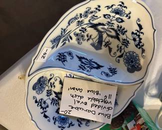 #164	Blue Danube Vegetable Dish 11" 'Blue Onion'	 $20.00 