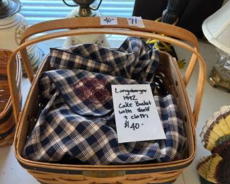 0 #71	Longaberger 1992 Cake Basket w/shelf and Cloth and double handles	 $40.00 
