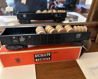 #180	Lionel Cor. 6462 in Box Boxcar w/barrels in Boxcar	 $20.00 