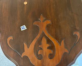 #39	Wood Engravel oval End Table - 34x20x28	 $75.00 