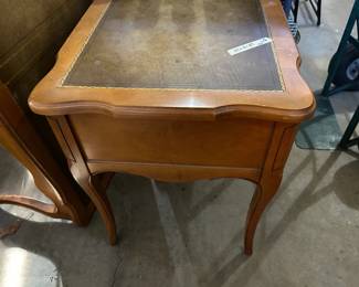 #153	Pair of Harmony House Leathertop p French Provential End Tables 24x18x23	 $75.00 