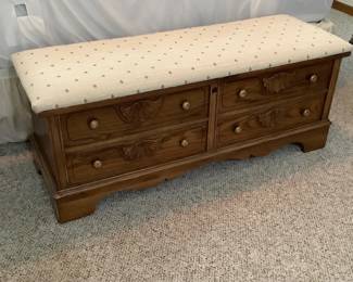 Lane cedar chest