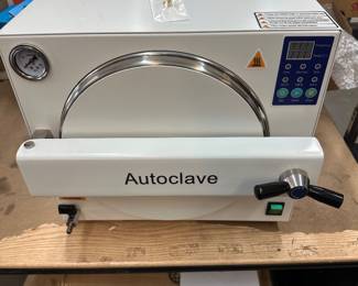 003 New Autoclave