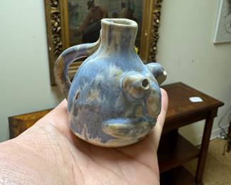 Small pottery 
