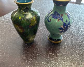 Small Cloisonné urns 