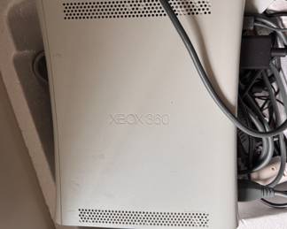XBox 360 Circa 2005. Photo 1 of 2.