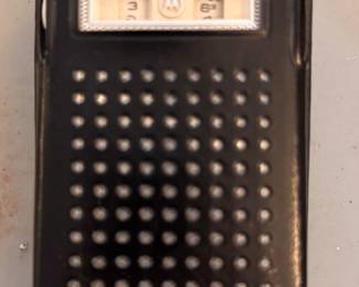 Vintage Motorola Transistor Radio. Photo 1 of 2.