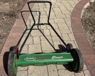 Scotts Power Seeder. 