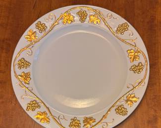 Set of 8 Italian Dinner Plates and Set of 8 Italian Salad Plates. Made In Italy for Carole Stupell. Photo 1 of 2.