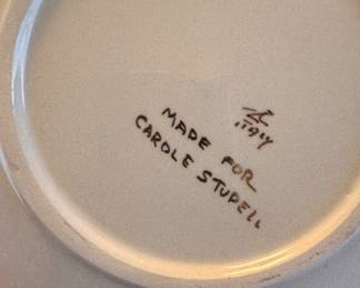 Set of 8 Italian Dinner Plates and Set of 8 Italian Salad Plates. Made In Italy for Carole Stupell. Photo 2 of 2.