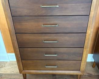 MID-Century 5 Drawer Chest