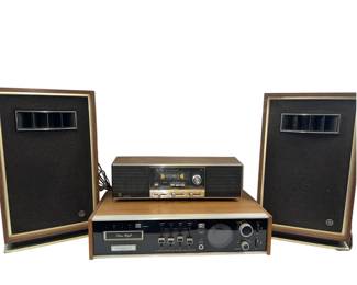 Vintage Stereo Morse japan 8 Track Tape Player + AM/FM Radio + Speakers