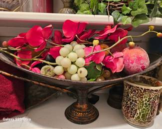 vibrant centerpiece