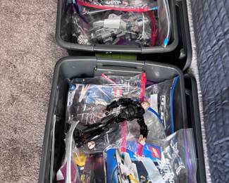 Large LEGO collection, bins of loose bricks and built sets
