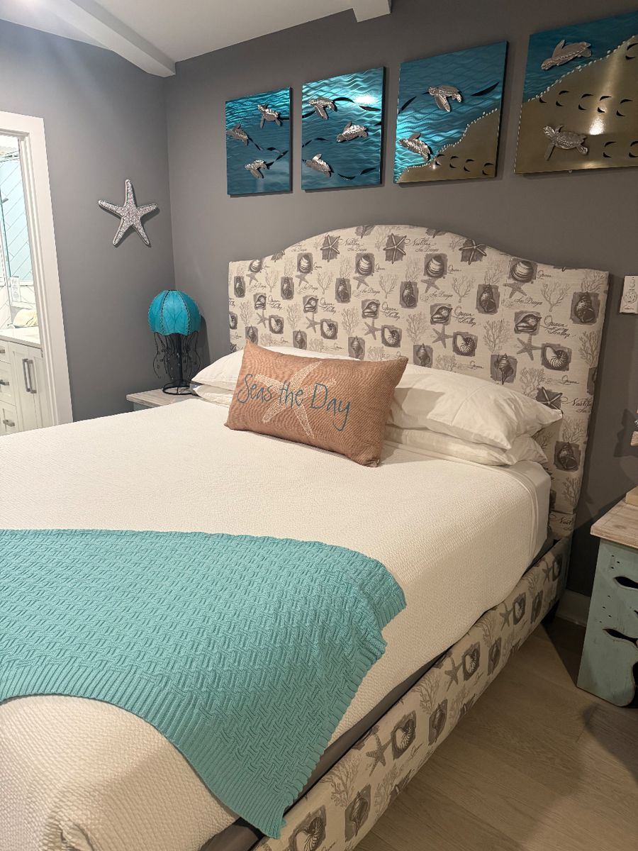 Beautiful King Size Bed with Stearns & Foster Mattress, Like New