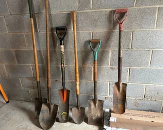 Lawn Shovels