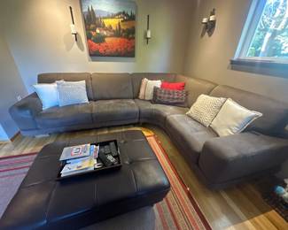 Sectional & ottoman