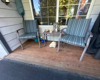 Patio chairs, side table & umbrella