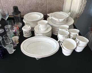 Assorted Glassware and Dinnerware Set fourth image