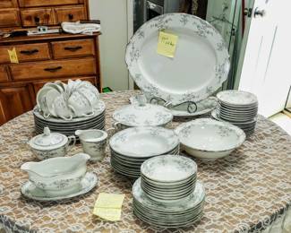 PHOEBE Narumi Japan 8 place settings platters, bowls, gravy boat etc blue/brown accents 4 extra coffee cups