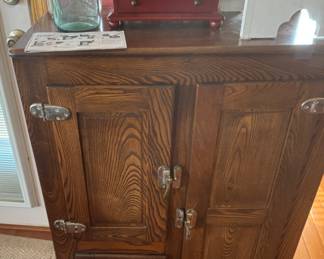 Oak Ice Box