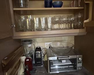 TOASTER OVEN  & GLASSES