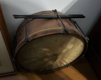 VINTAGE DRUM