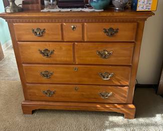 Ethan Allen Heirloom Collection Maple Dresser