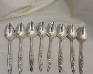 1847 Rogers Bros. Esperanto Silverplate Flatware Set