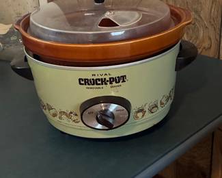 Vintage Rival Crock-Pot Slow Cooker Model 3350/2