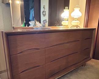 Kent Coffey "The Elegante" Mid-Century Modern Walnut Dresser