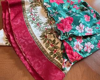 Vintage April Cornell Christmas Tree Skirt - Holly and Poinsettia Pattern