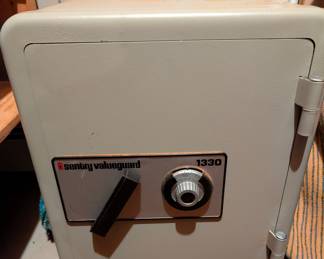 Sentry Valueguard 1330 Fire Safe