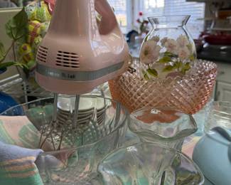 Pink KitchenAid hand mixer 