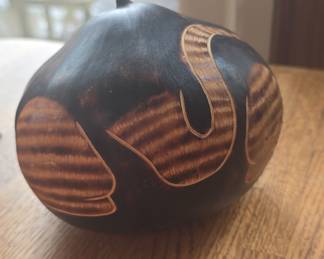 Carved Gourd Cat Figurine - Lucuma Designs Style