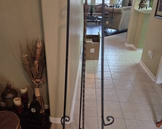 Large black and gold easel 