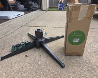 Rotating  tree stand.