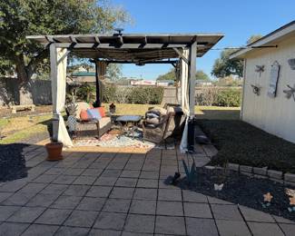 Outdoor  4pc patio furniture with throw pillows.