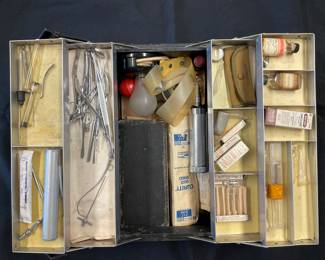 5	100.00	Vintage Medical bag with contents