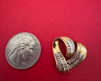 $400 - 14kt yellow gold & diamond heart 4.78gr. 