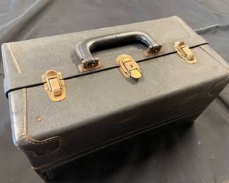 5	100.00	Vintage Medical bag with contents